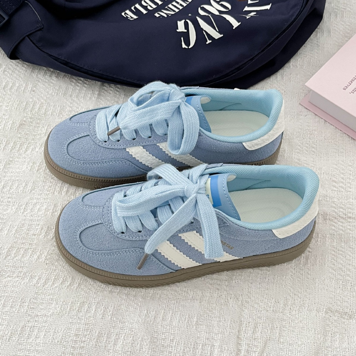 Vintage-style sneakers for wom - огляд і ціна Women'S Shoes Trendy