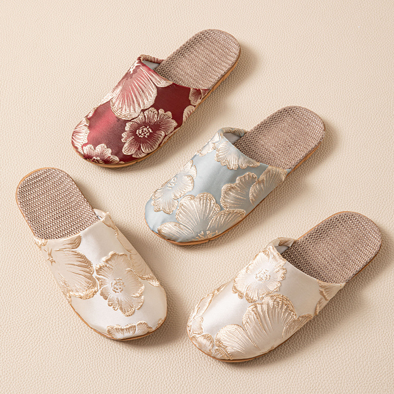Silk Elegant Mule Slippers Wom - огляд і ціна Mule Slip On
