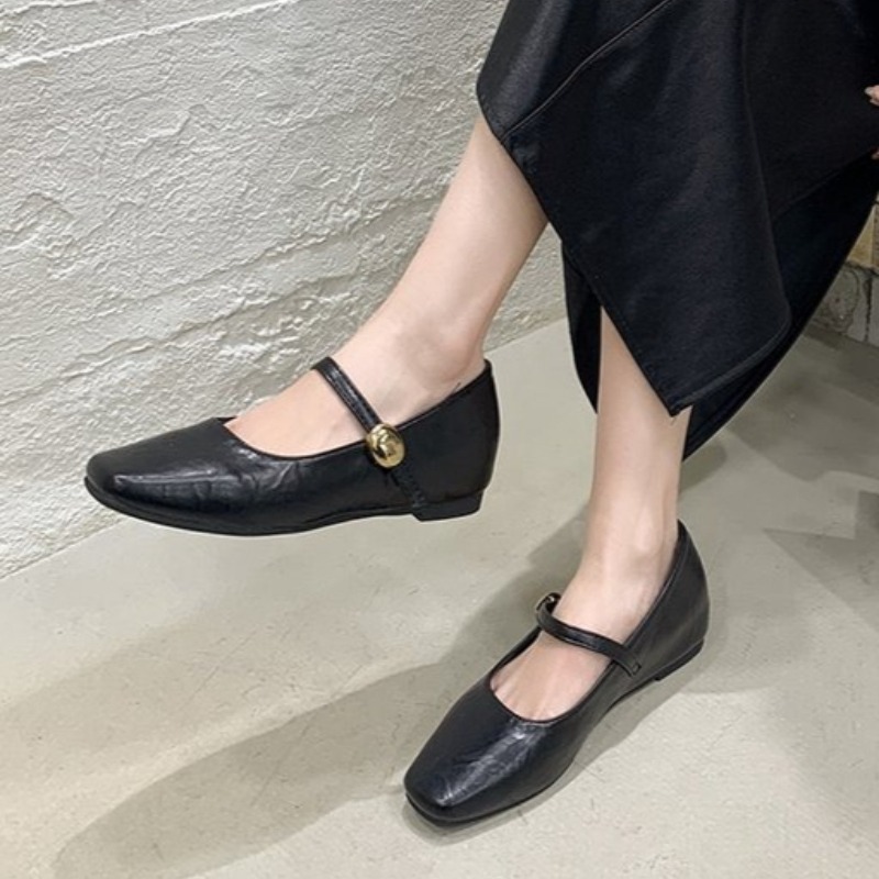 Ultra-Soft Leather Black Flats - огляд і ціна Women Shoes Black